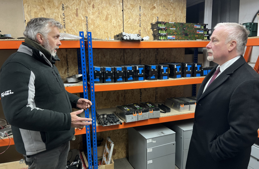 Richard speaking to Ralph Hosier of Ralph Hosier Engineering in Little Staughton as part of Small Business Saturday