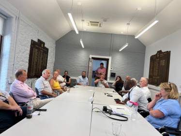 Farmers in discussion at Richard's farmers' forum