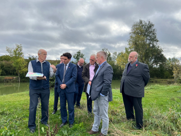 Huw Merriman meeting with parish councillors and BFARe