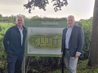 Richard with Ian Collier of Tingdene at Pavenham Park